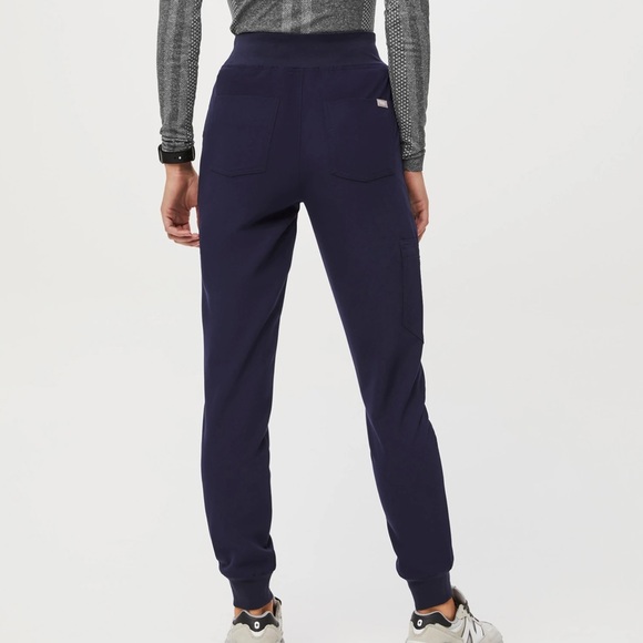 Figs Women's High Waisted Zamora Jogger Scrub Pants - Navy - Picture 3 of 6
